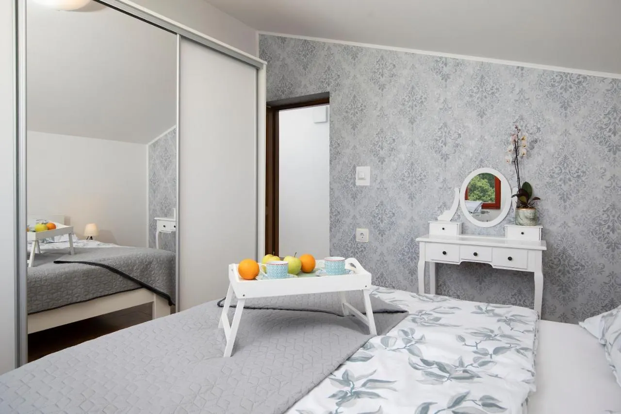 Holiday Home Franika Медулин