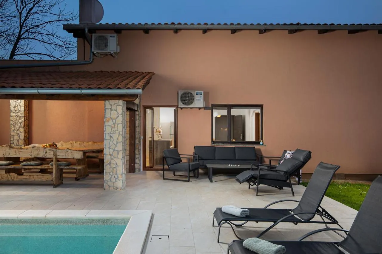 Holiday Home Franika Medulin Villa