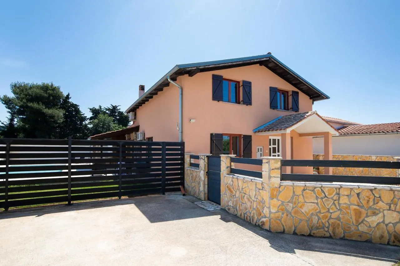 Holiday Home Franika Medulin